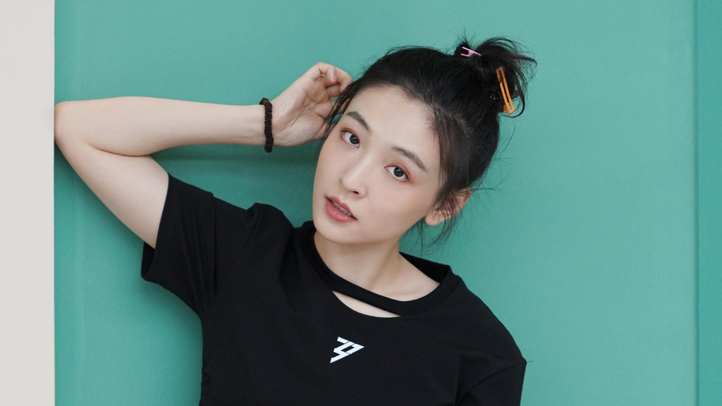  吴倩 